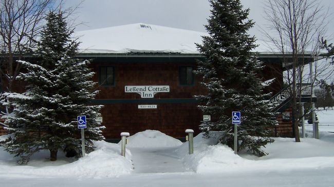 Legend Cottage Inn Bellaire Exterior photo